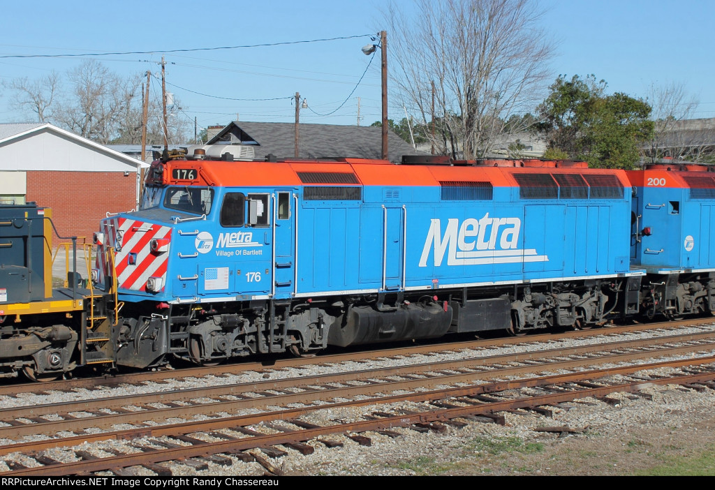 metra-176-csx-train-a768